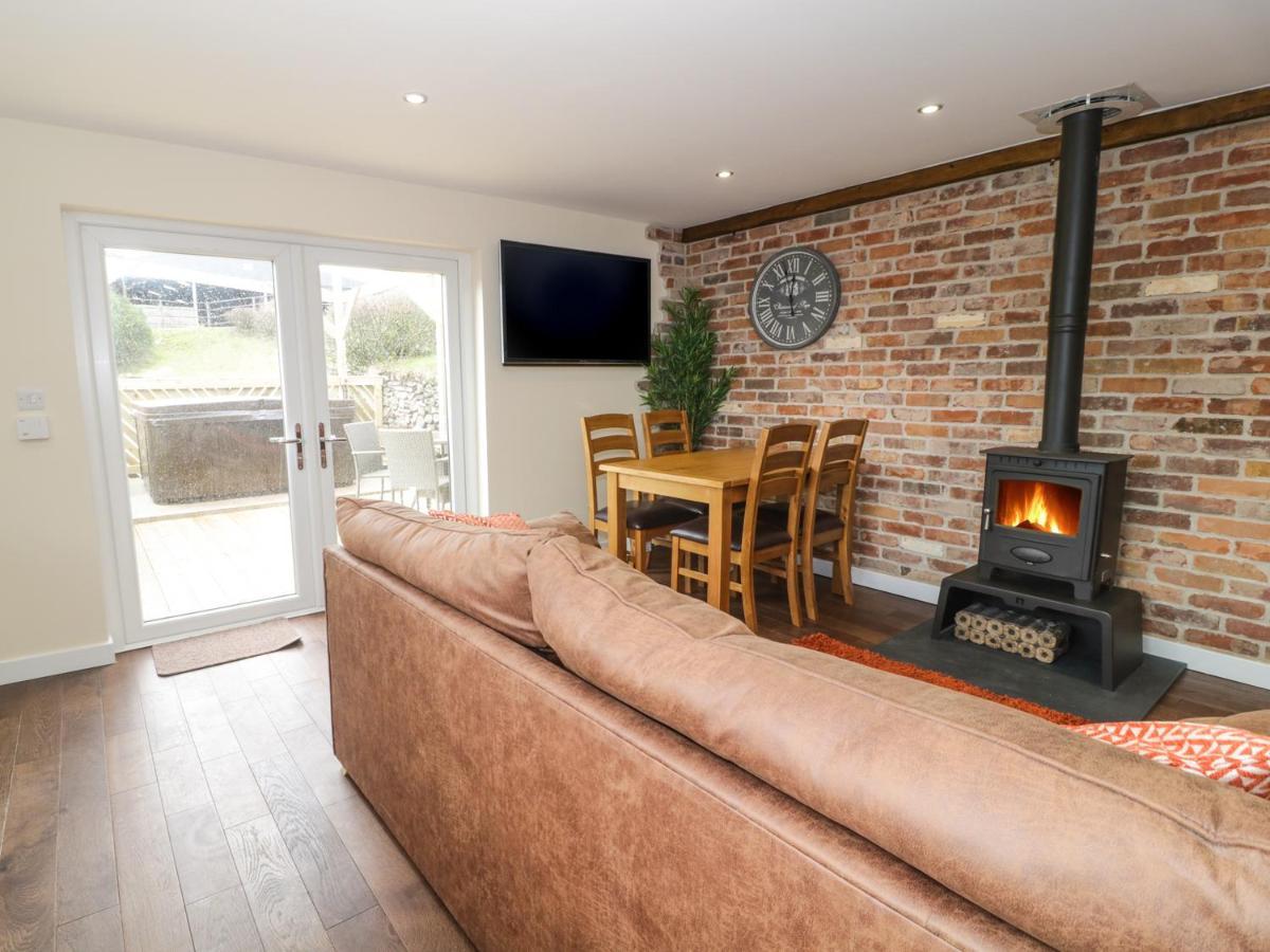 Ffynnonlwyd Cottage Llangynin Zewnętrze zdjęcie